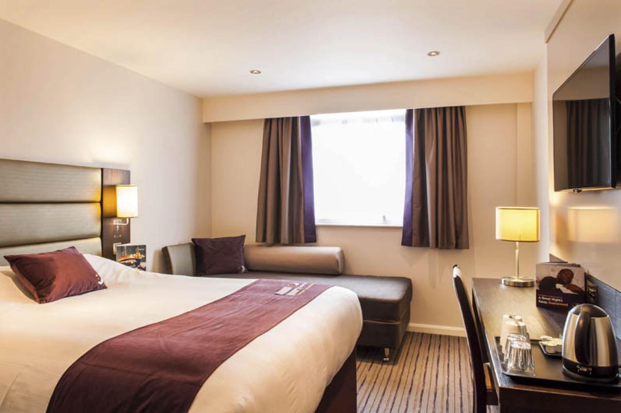 Premier Inn Glasgow Pacific Quay エクステリア 写真